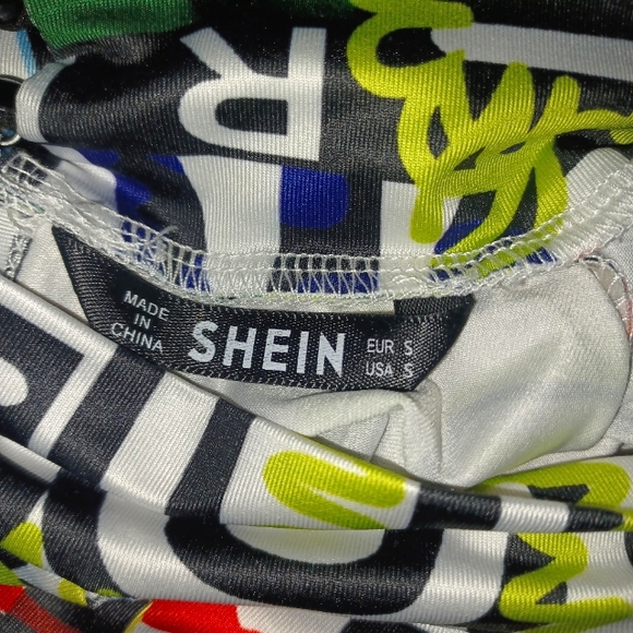 Shein Graphic Bodycon Dress - Picture 6 of 6